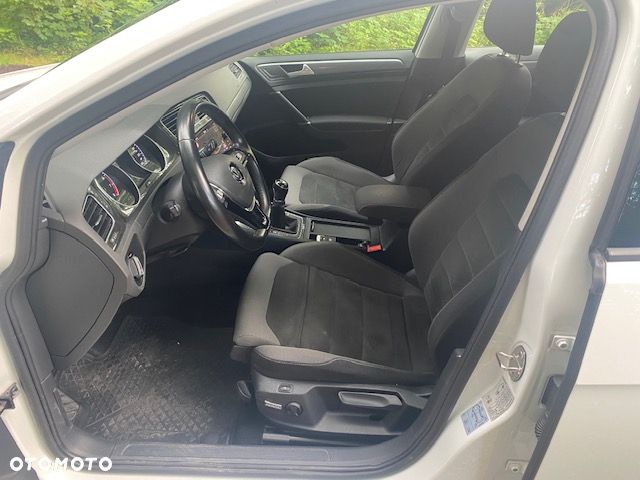 Volkswagen Golf 1.5 TSI BMT Trendline - 10