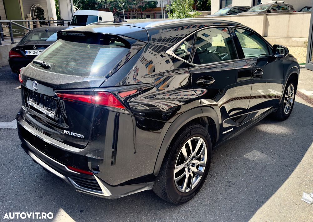 Lexus Seria NX 300h E-FOUR Business Edition - 4