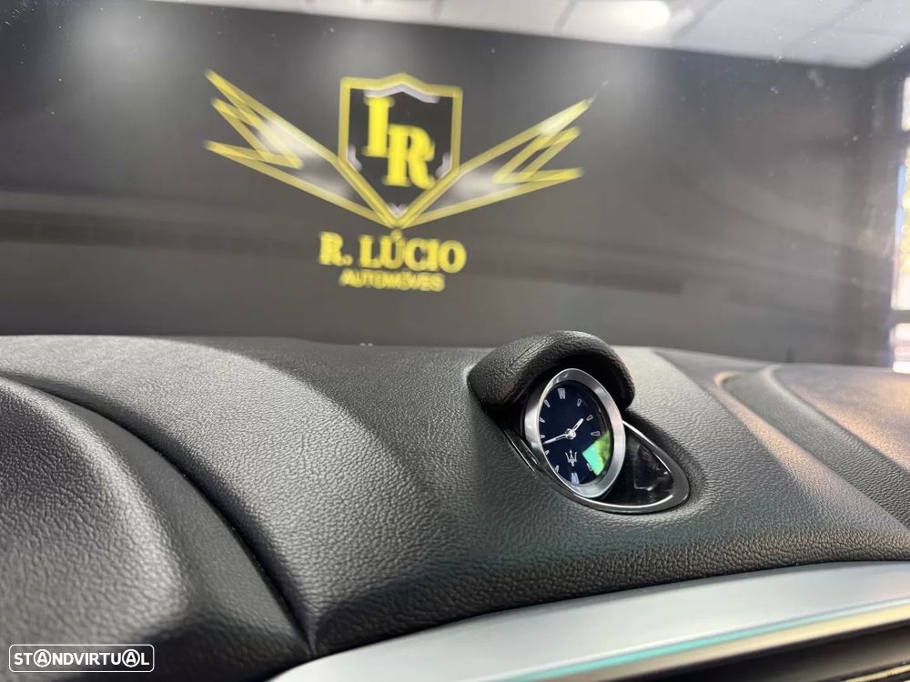 Maserati Ghibli 3.0 V6 - 41