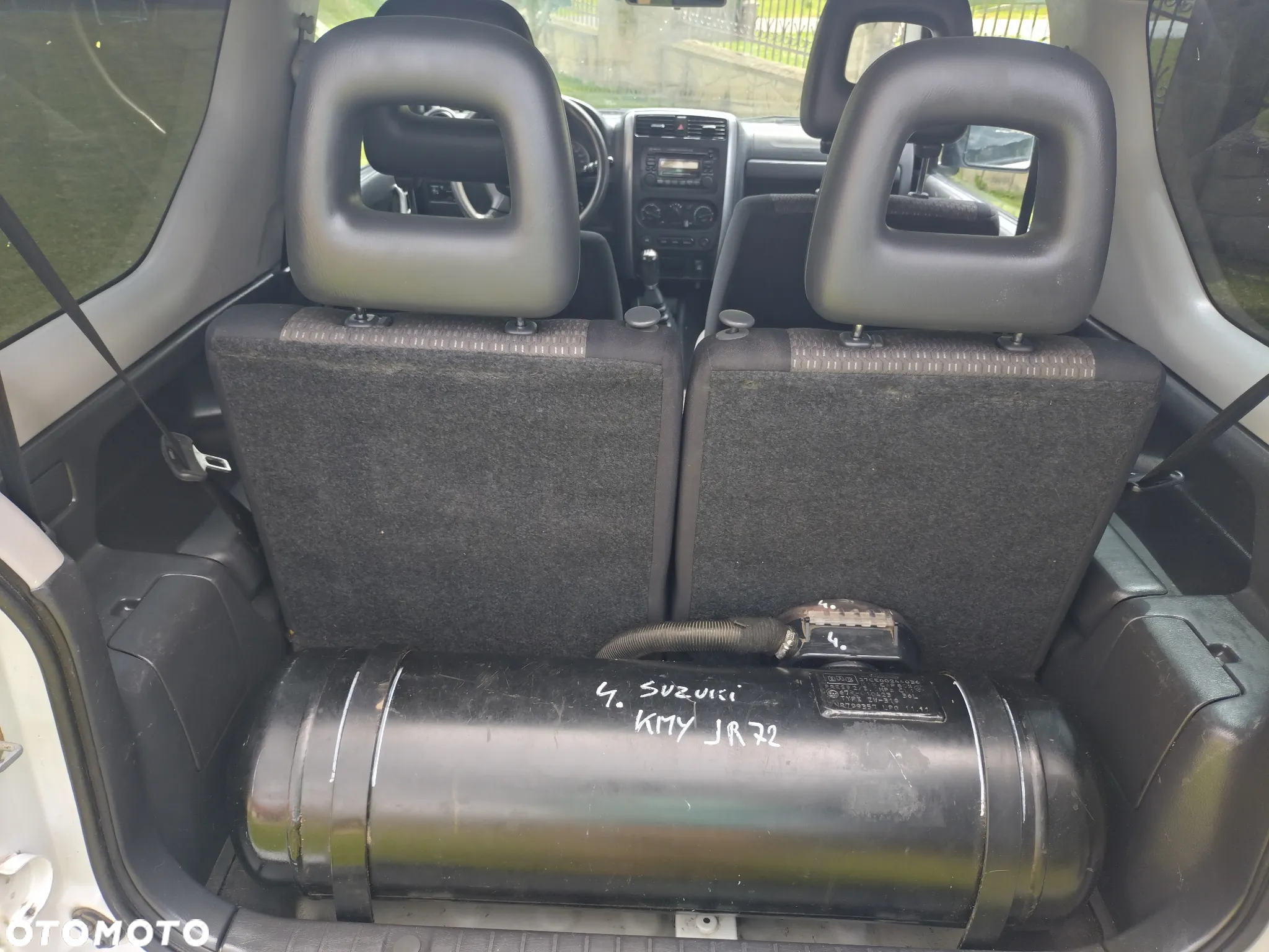 Suzuki Jimny - 8