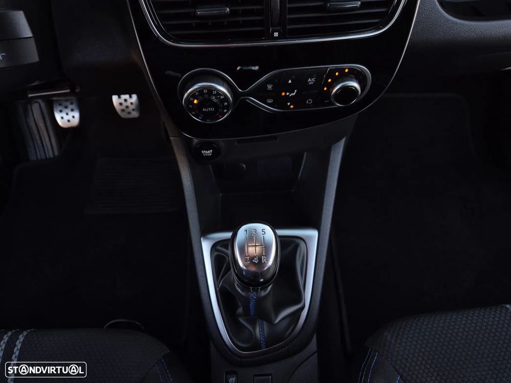 Renault Clio Sport Tourer 1.5 dCi GT Line - 27