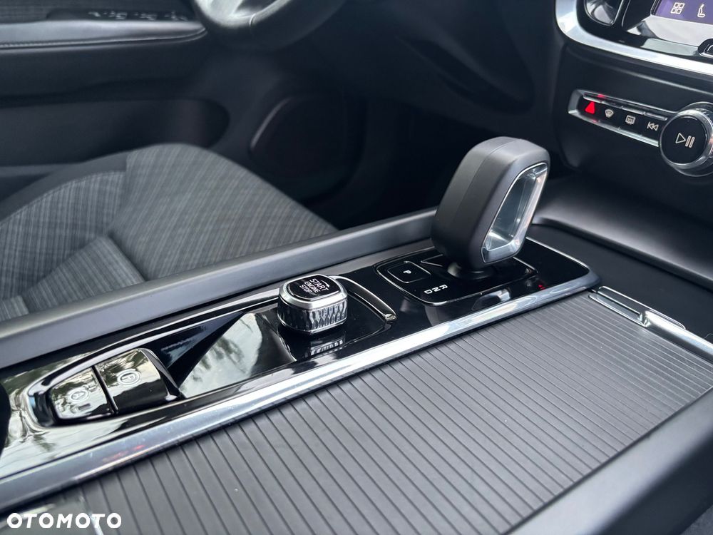 Volvo V60 B4 B Core - 24