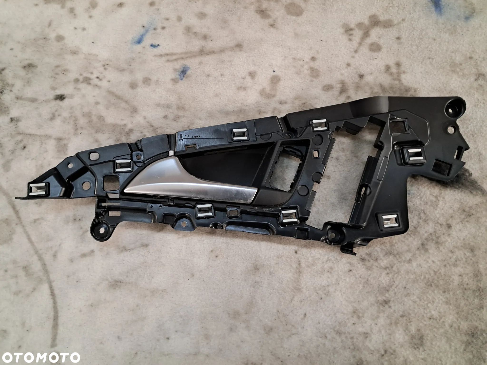 Klamka Lewy Przód Wewnętrzna Audi A6 C7 Europa 4G0837019A - 1