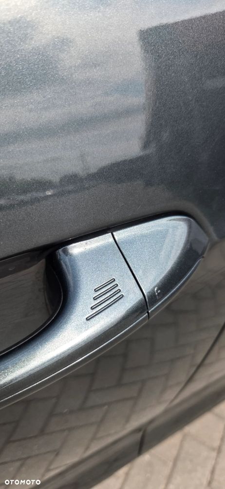 Ford Galaxy 2.0 TDCi Titanium - 23