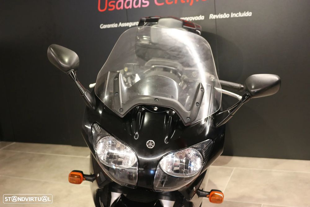 Yamaha FJR 1300 - 9