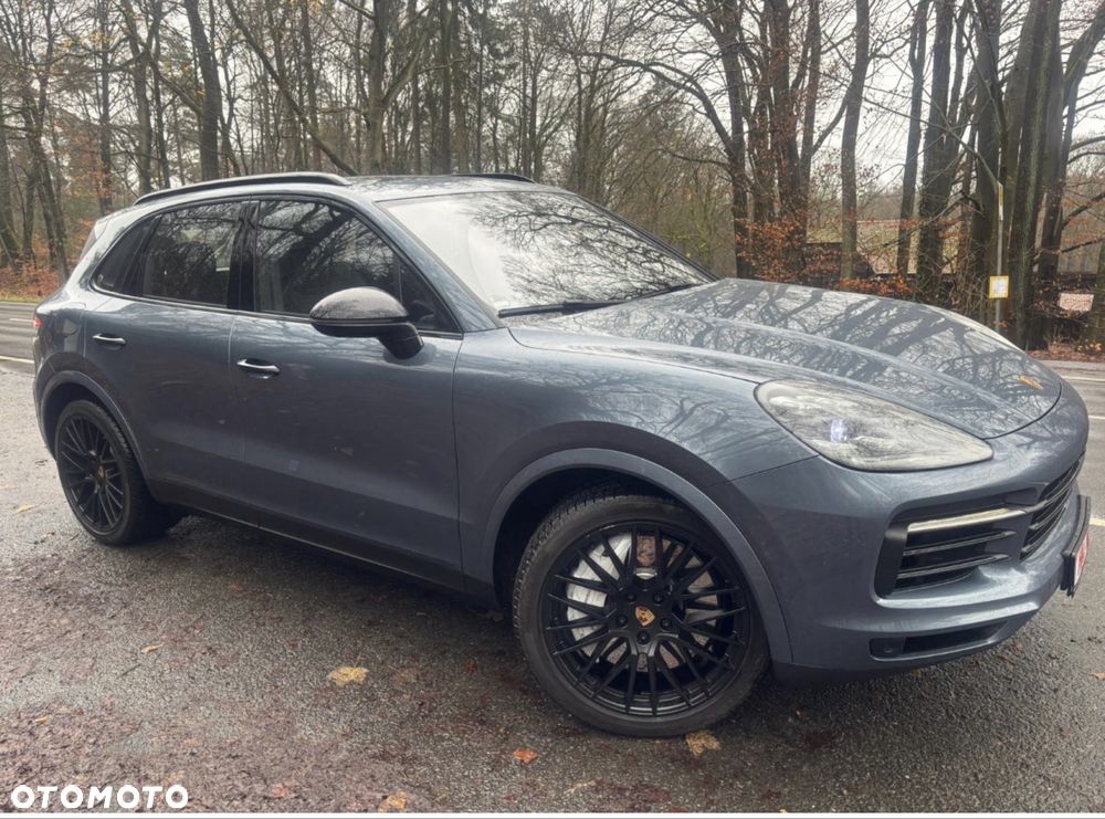 Porsche Cayenne - 4