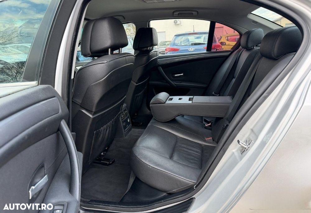 BMW Seria 5 520d Aut. Edition Exclusive - 24