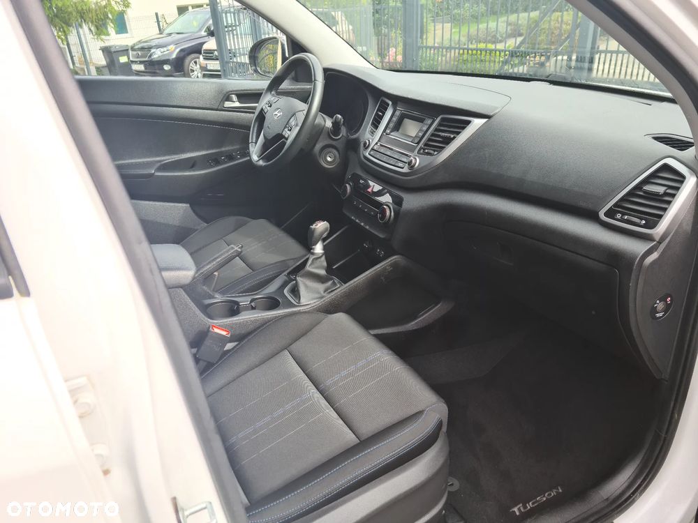Hyundai Tucson blue 1.7 CRDi 2WD Style - 28