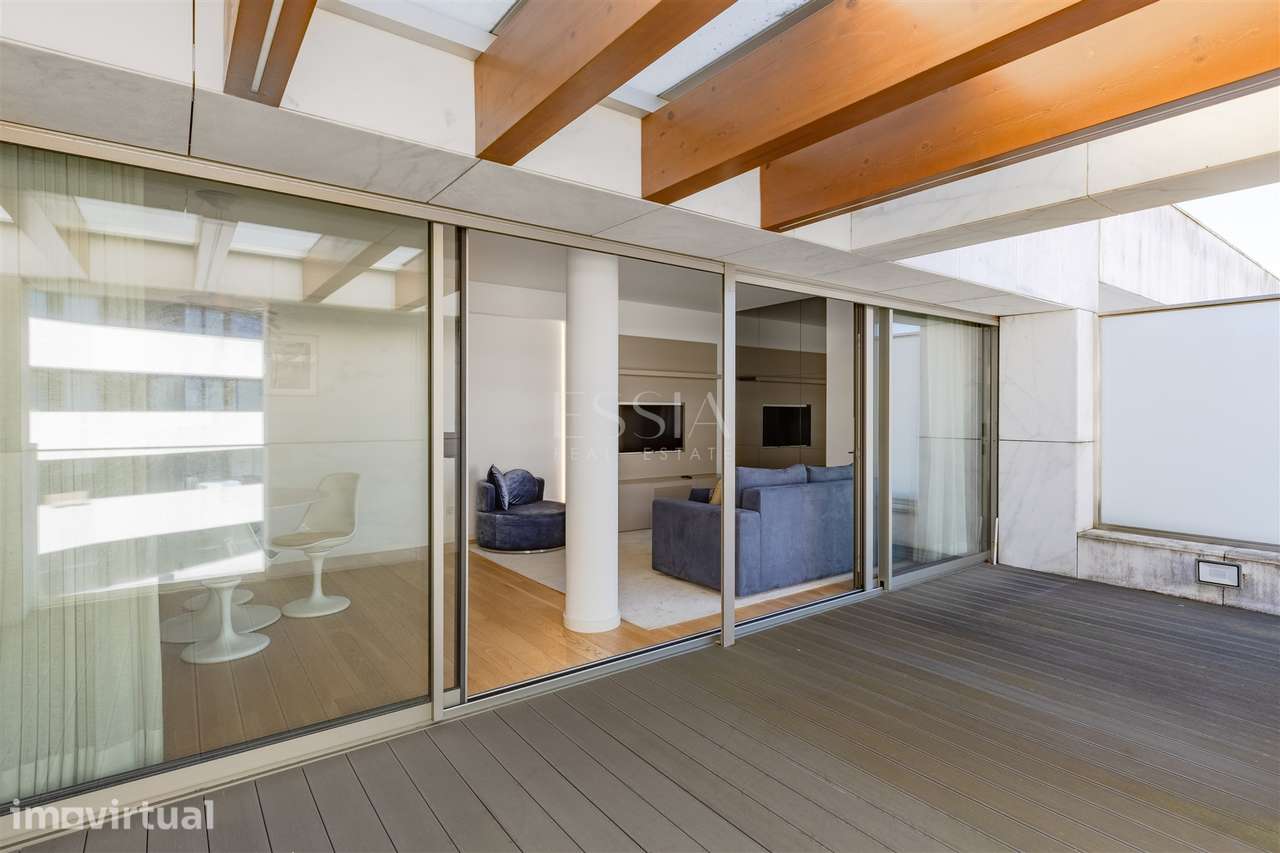 Apartamento T1 com Terraço e Vista Mar na Foz do Porto - Grande imagem: 3/26
