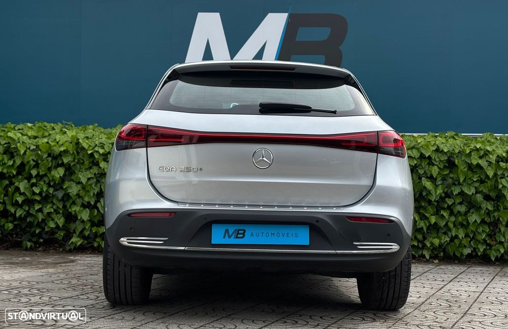 Mercedes-Benz EQA 250+ - 32