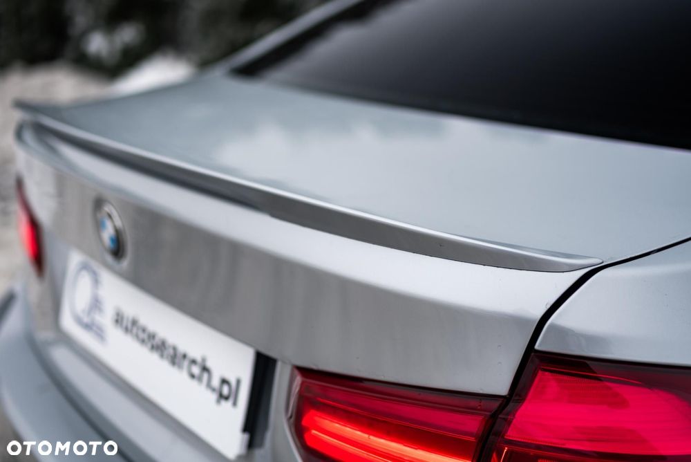 BMW Seria 3 320d xDrive M Sport Shadow sport - 35