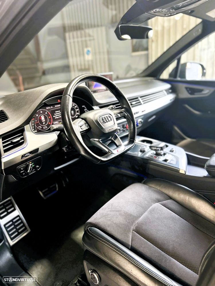 Audi Q7 3.0 TDI quattro S-line Tiptronic 7L - 10