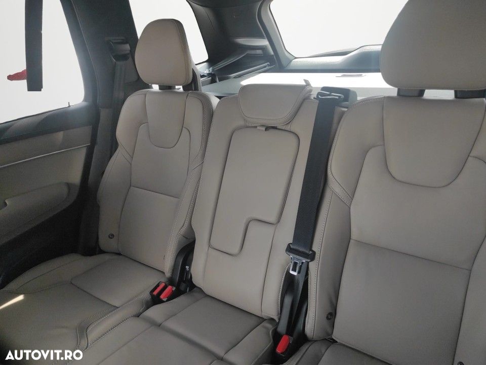 Volvo XC 90 - 13