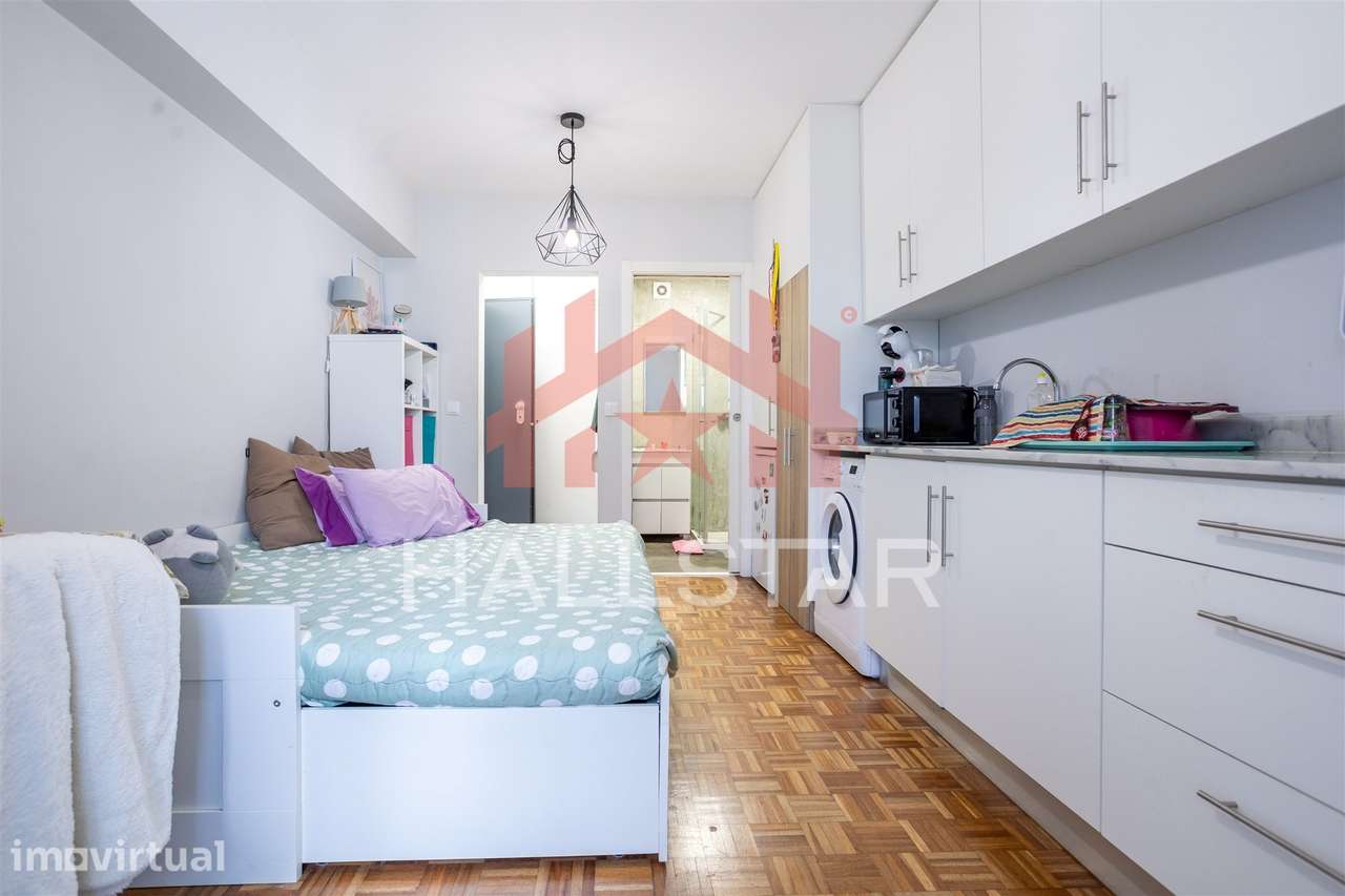 Apartamento T0 / Arrendado / Centro Histórico de Leiria - Grande imagem: 2/17