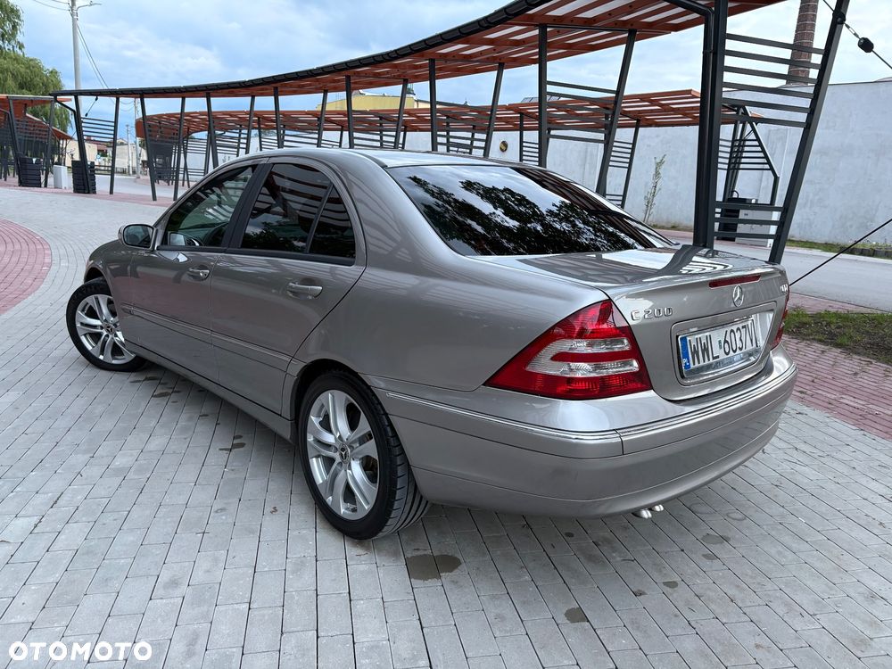 Mercedes-Benz Klasa C 200 CDI Avantgarde - 13
