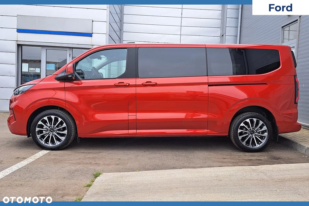 Ford Tourneo Custom - 3