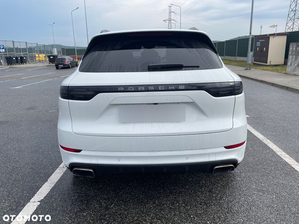 Porsche Cayenne Standard - 3