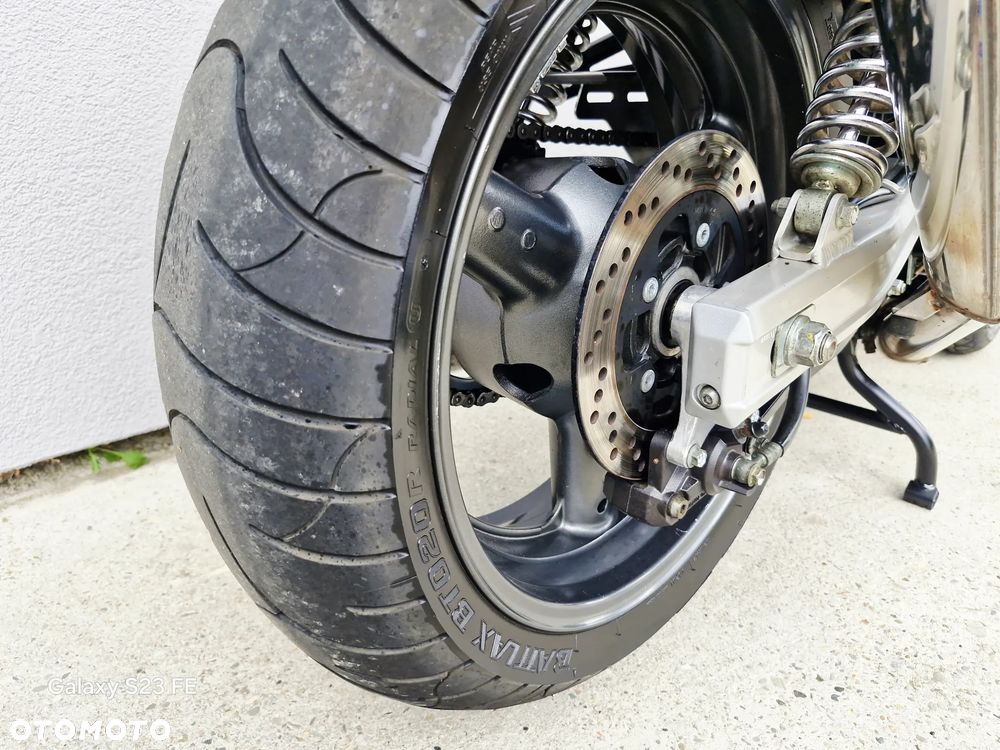 Suzuki GSX - 25