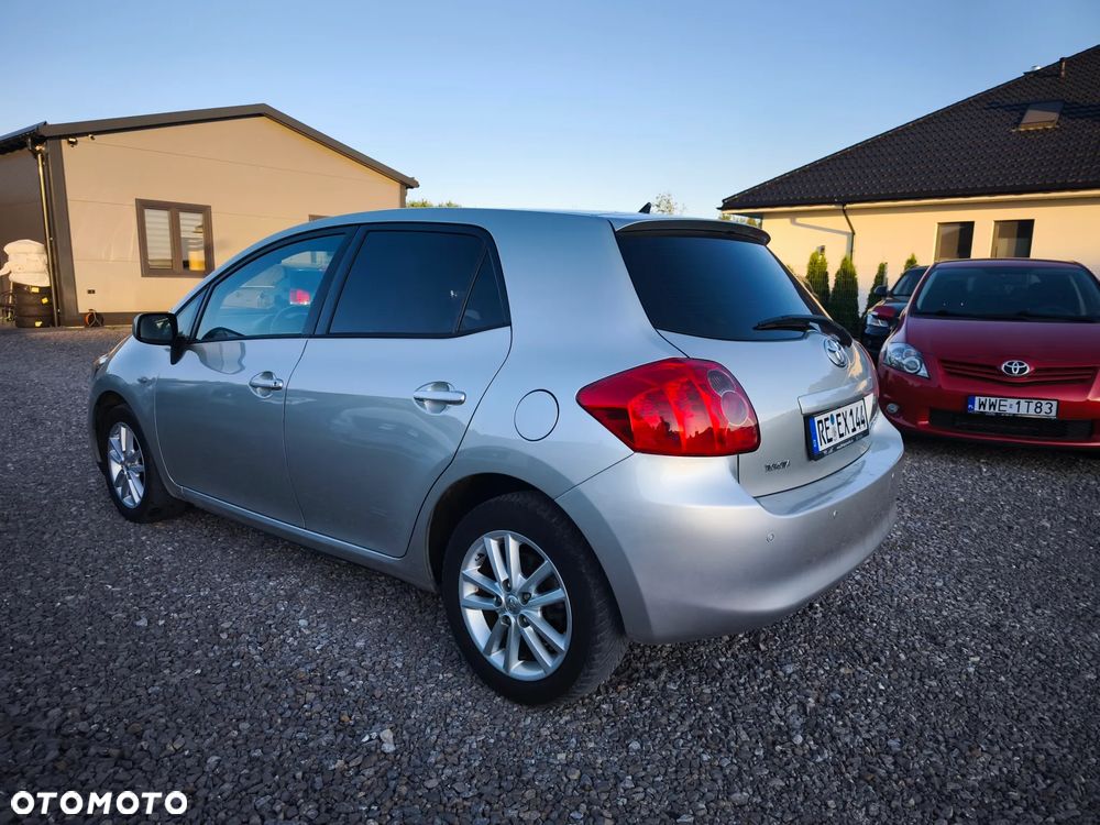 Toyota Auris 1.6 Valvematic Edition - 4
