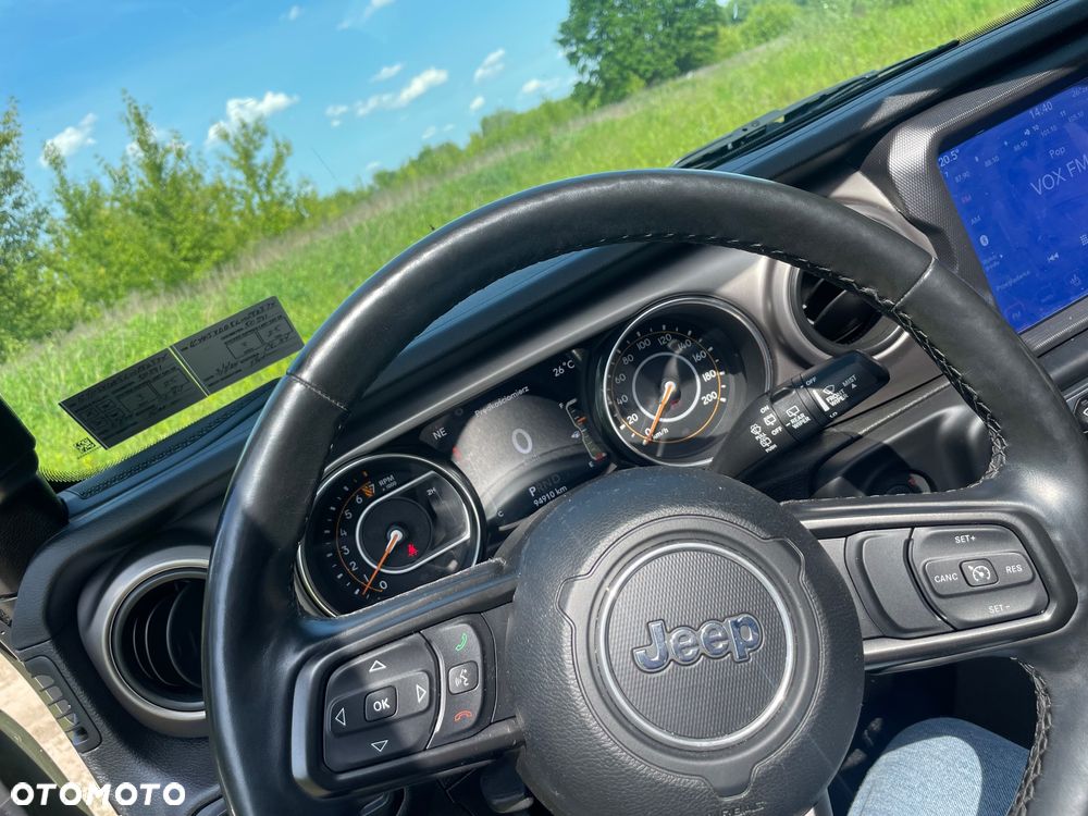 Jeep Wrangler - 5