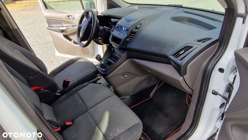 Ford Transit Courier - 34