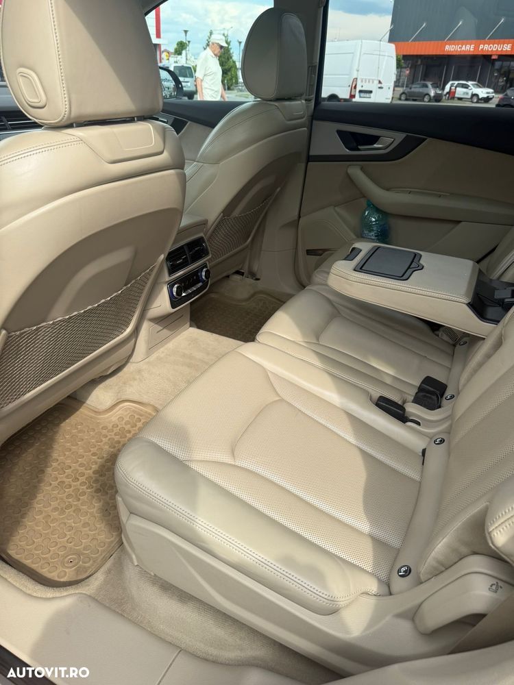 Audi Q7 - 13
