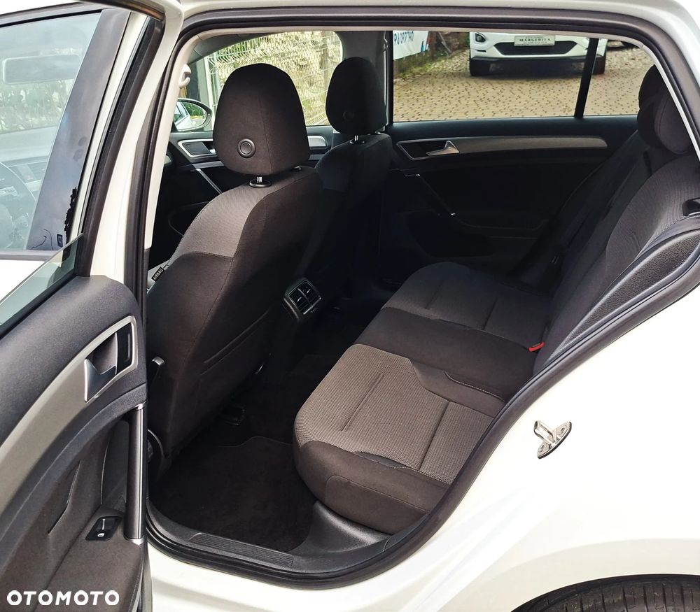 Volkswagen Golf 2.0 BlueTDI DSG Comfortline - 20