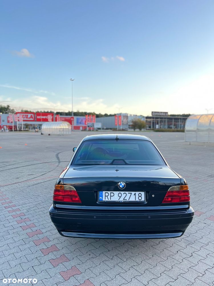BMW Seria 7 730d - 8