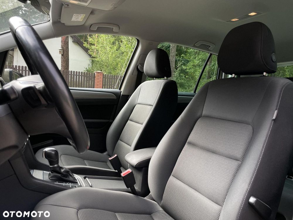 Volkswagen Golf Sportsvan - 13