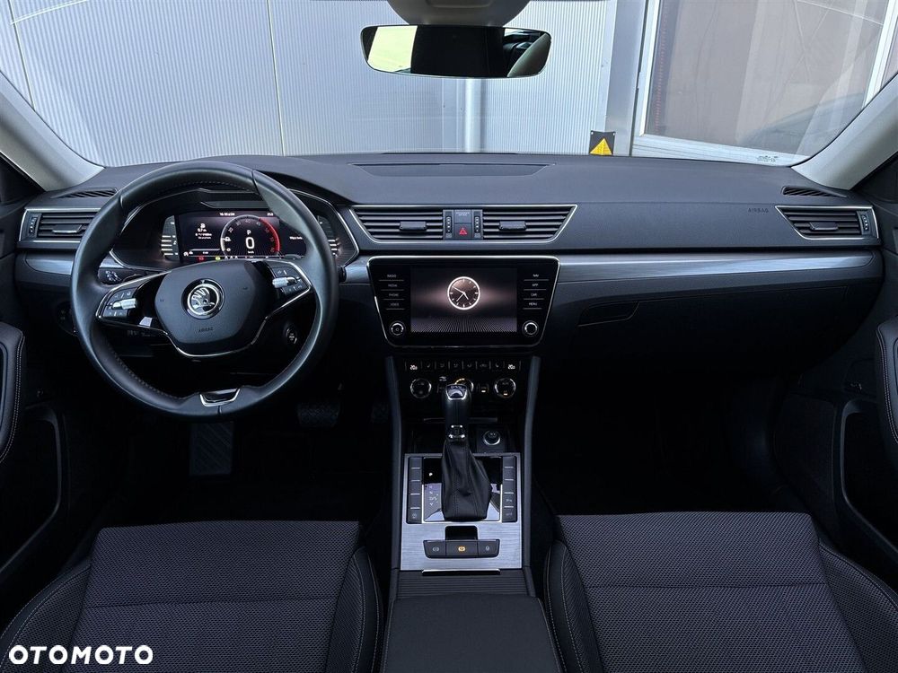 Skoda Superb 2.0 TDI SCR Style DSG - 8