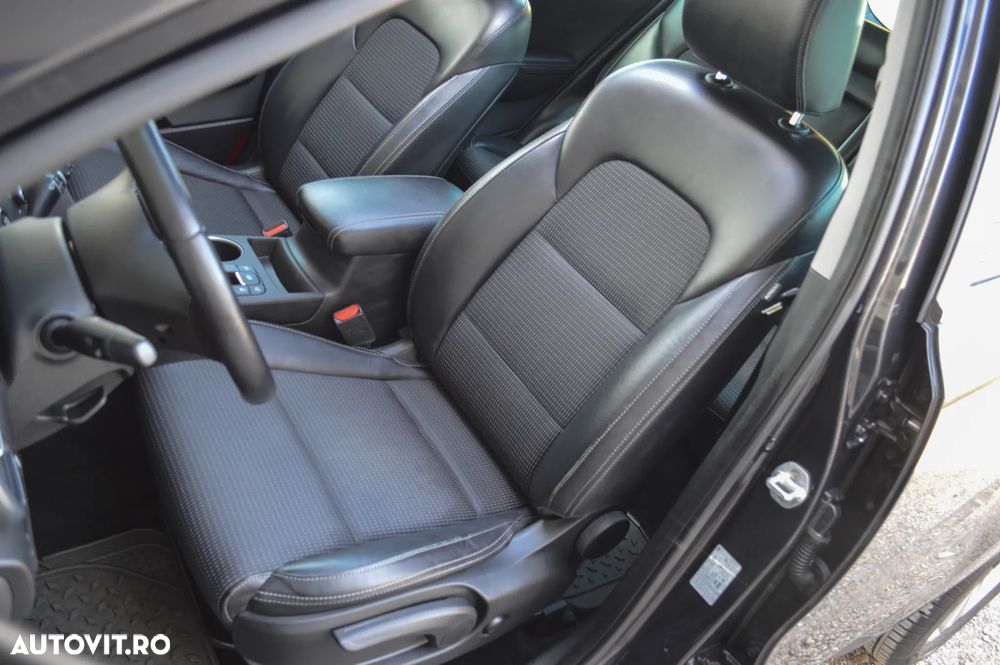 Kia Sportage 1.7 CRDI 2WD ISG Aut. Spirit - 22