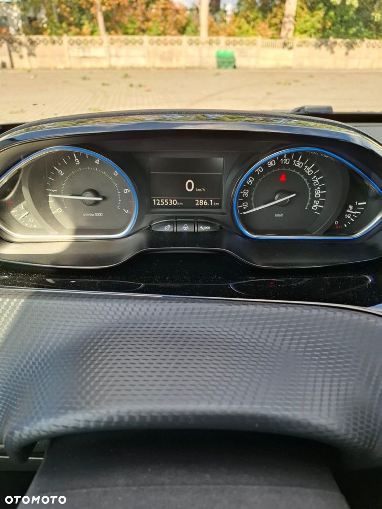 Peugeot 2008 - 7