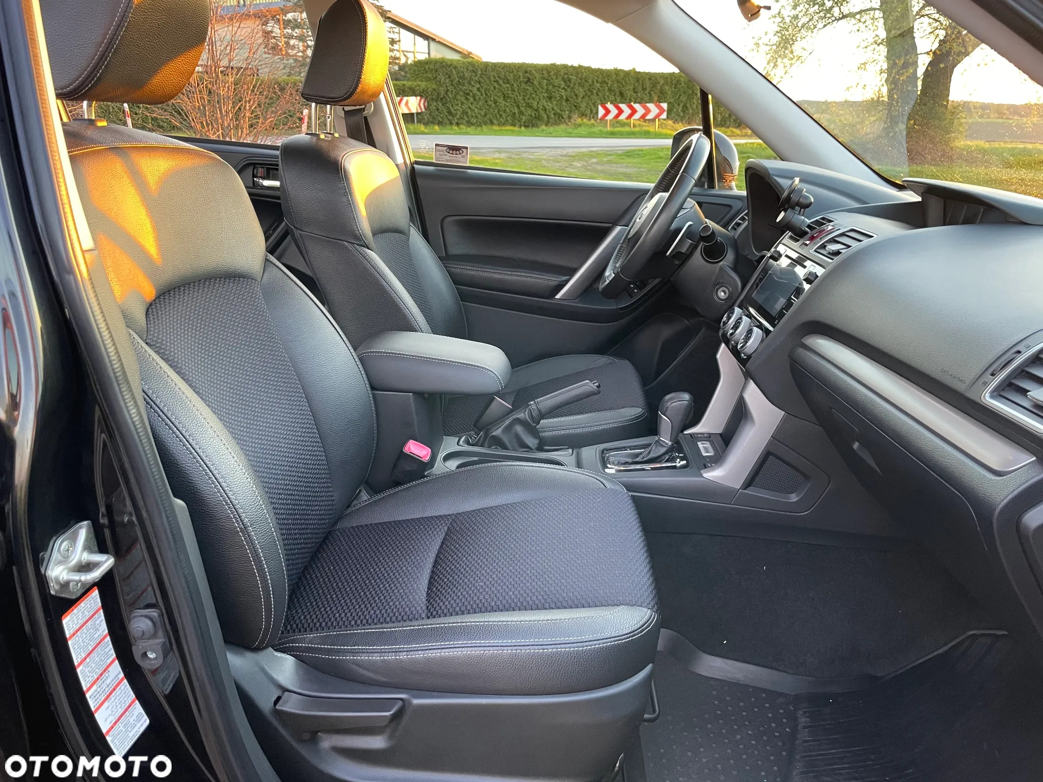 Subaru Forester 2.0XT Platinum Lineartronic - 23