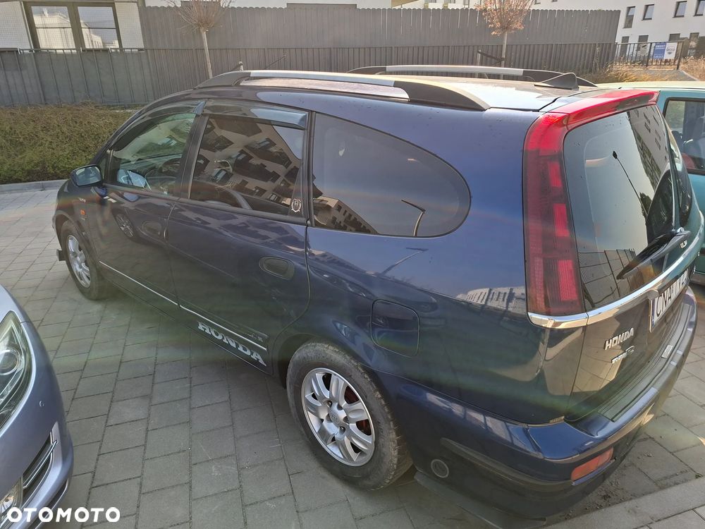 Honda Stream 1.7i LS - 5