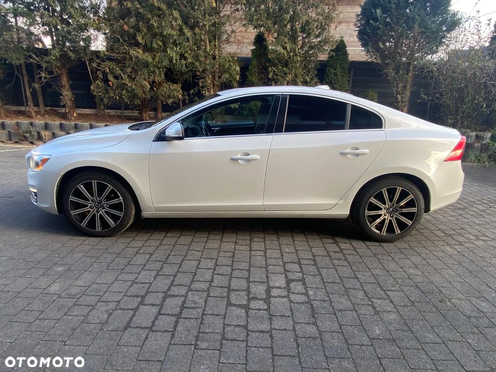 Volvo S60 2.5 T5 AWD - 8