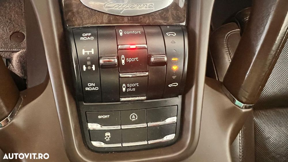 Porsche Cayenne - 11