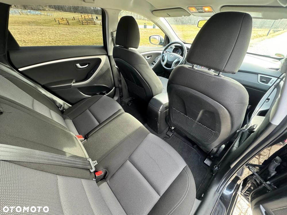 Hyundai i30 i30cw 1.4 CRDi Advantage - 16