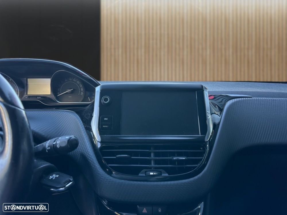 Peugeot 208 1.2 PureTech Style - 11