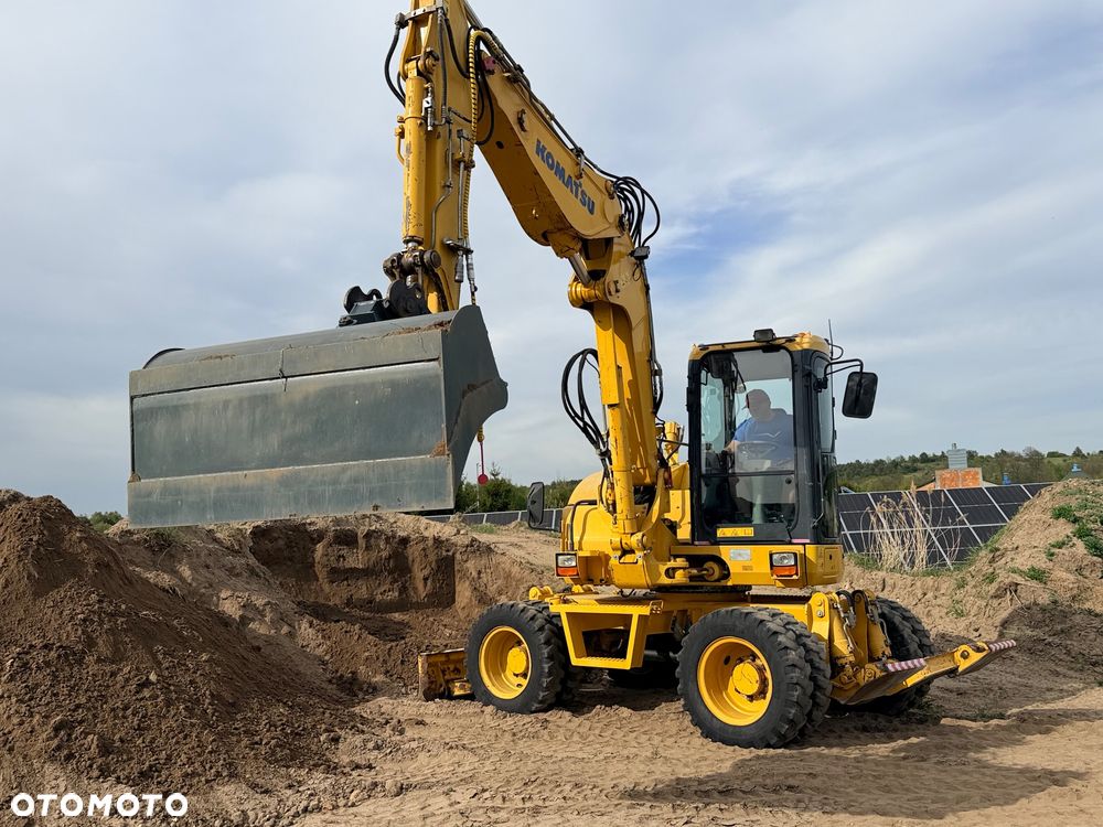 Komatsu 4x4x4 ramię łamane Koparka kołowa KOMATSU  PW98MR-8 10ton 4x4x4 ośki skrętne Ramię 3x łamane BEZ DPF i ADBLUE 4 cyl dodatkowe wyjścia hydr Pług Podpory 2012 szybka zwinna Prosto z importu 1 właściciel Cat TEREX Liebherr Wacker Pw 98 Mr 8 11 - 27