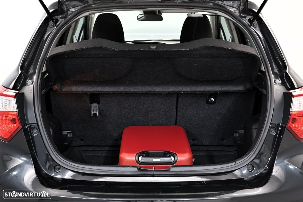 Toyota Yaris 1.5 HSD Comfort - 26