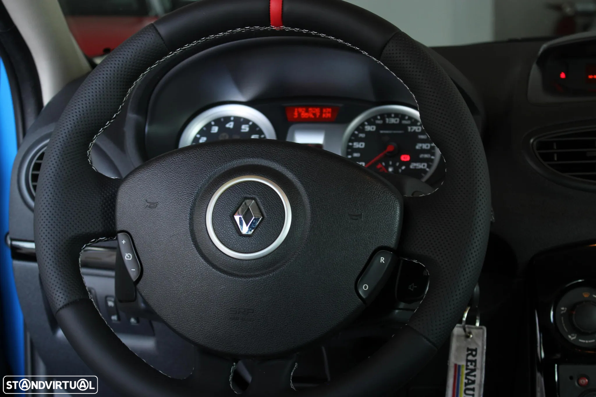 Renault Clio 2.0 16V RS - 22