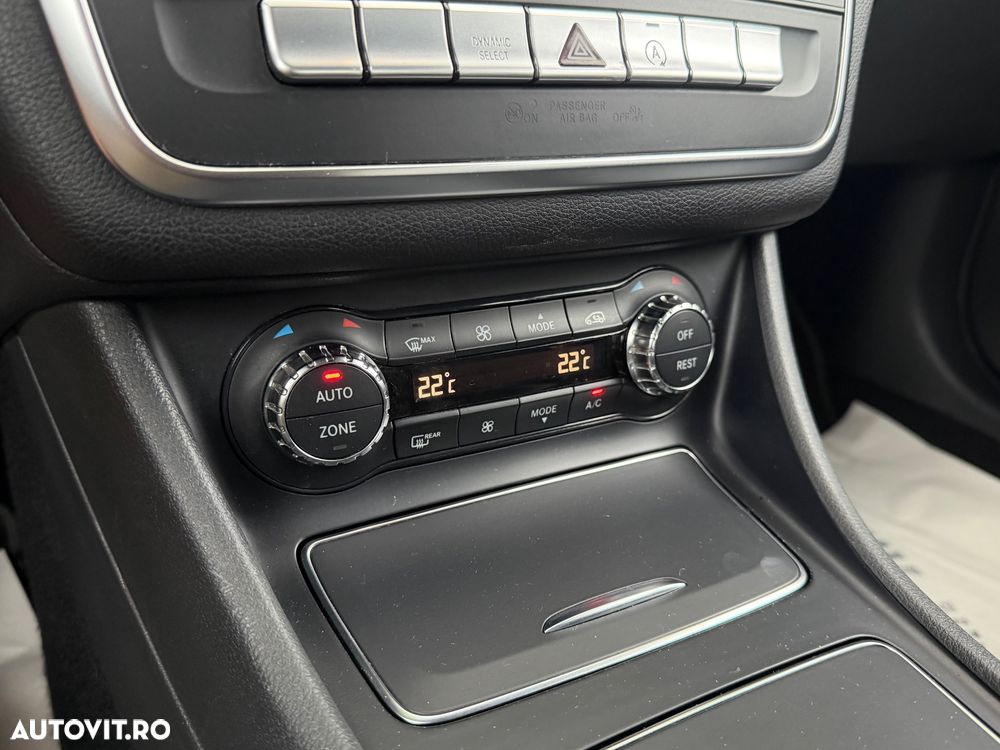 Mercedes-Benz CLA 200 d 7G-DCT Urban - 17