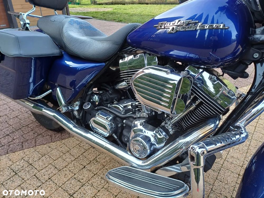 Harley-Davidson Touring Street Glide - 8