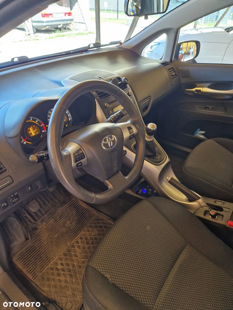 Toyota Auris 1.6 Edition - 8