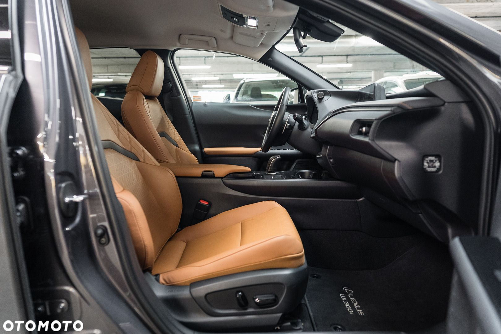 Lexus UX - 20