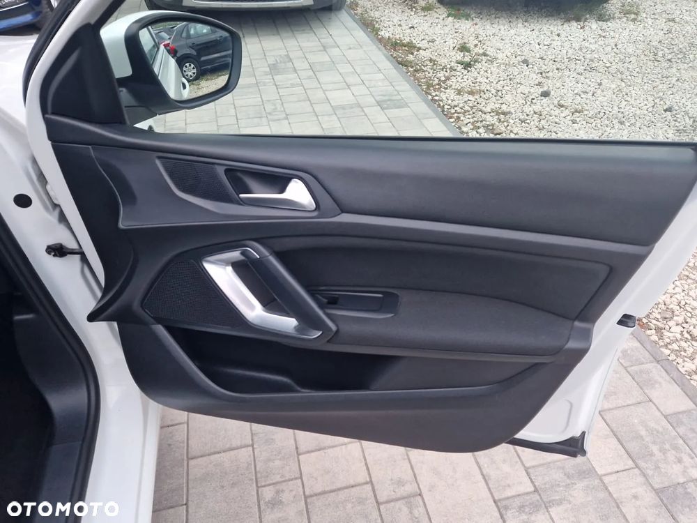 Peugeot 308 1.6 HDi Active - 17
