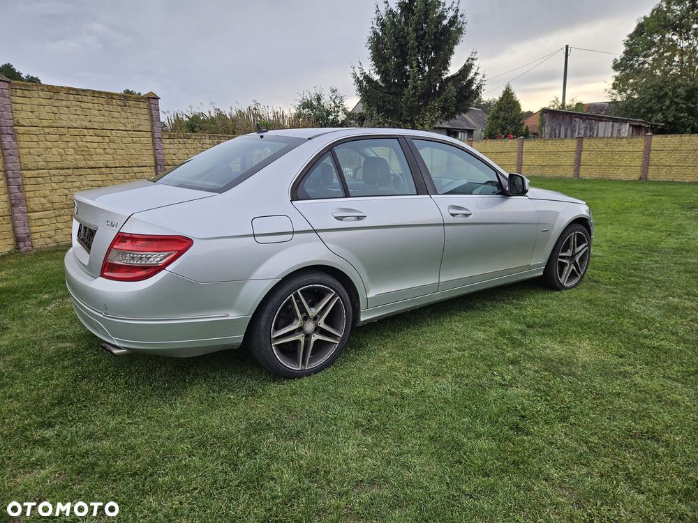 Mercedes-Benz Klasa C 320 CDI DPF 7G-TRONIC Elegance - 3