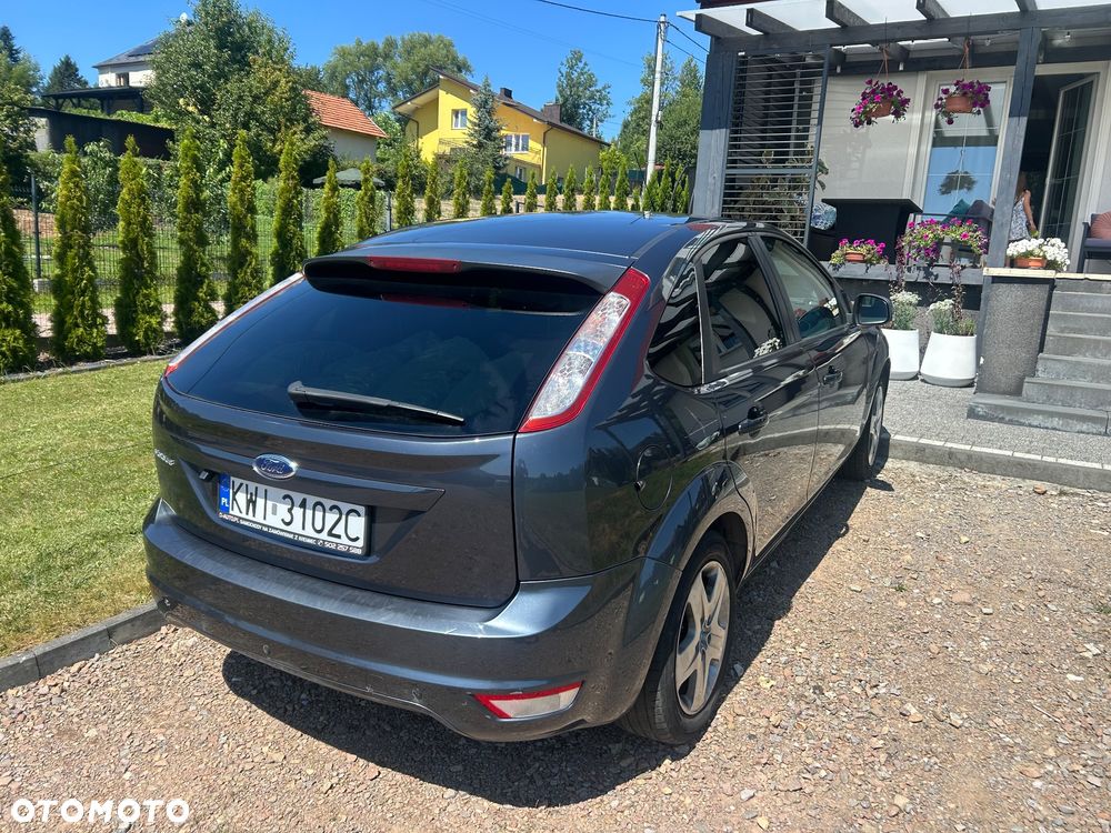 Ford Focus 1.6 16V Trend - 4
