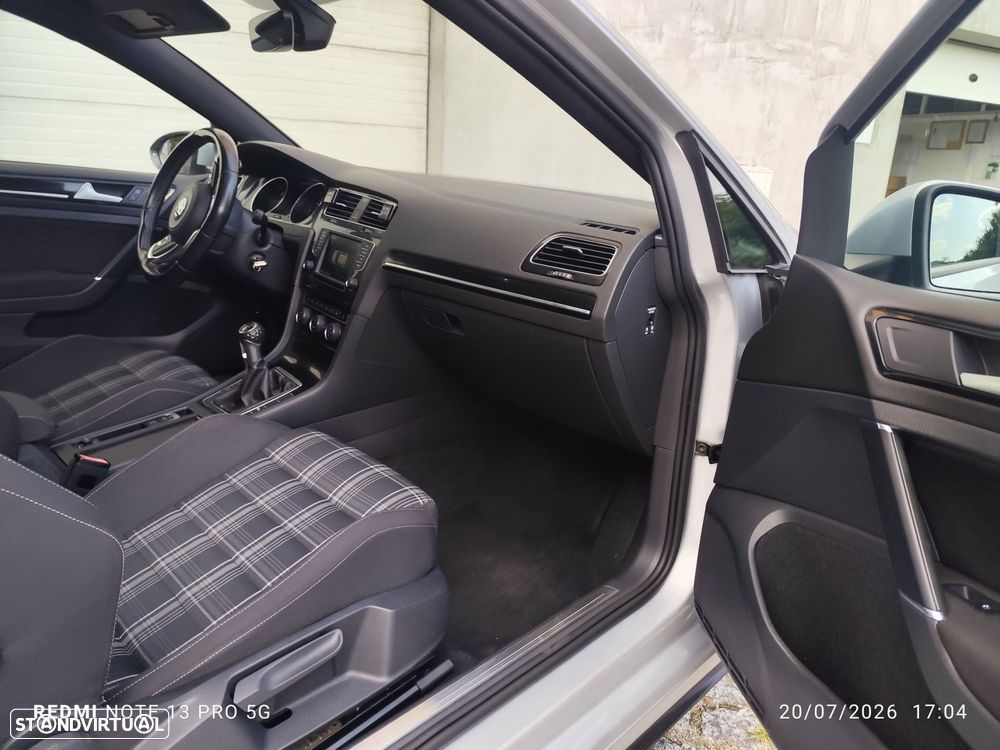 VW Golf 2.0 TDI GTD - 21