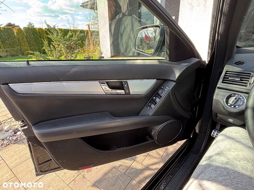 Mercedes-Benz Klasa C 200 Kompressor Classic - 11